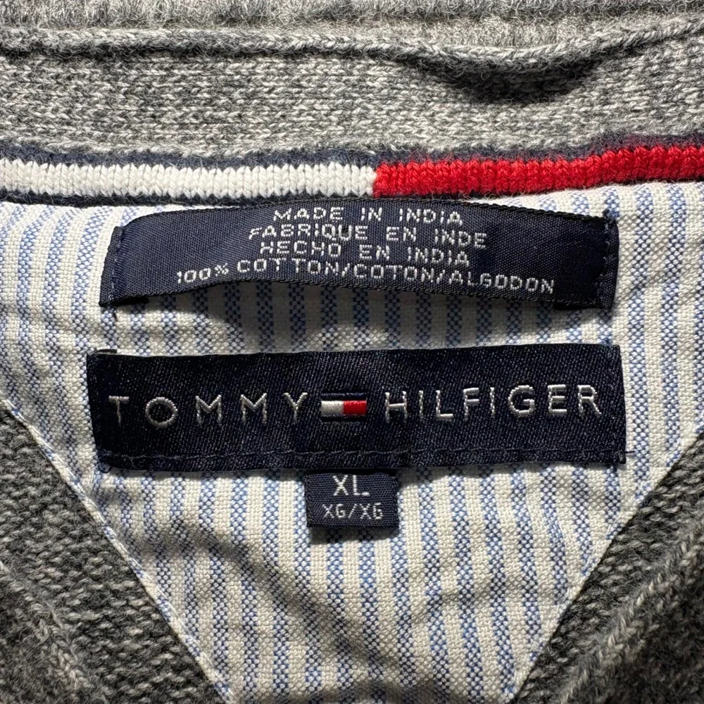 Tommy Hilfiger Mens XL Grey Cotton V-Neck Pullover Sweater Knit‎ Flag Logo XL